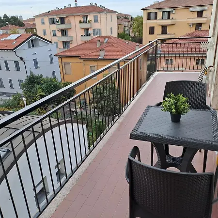 Appartement Casa Miro à Parme Extérieur photo